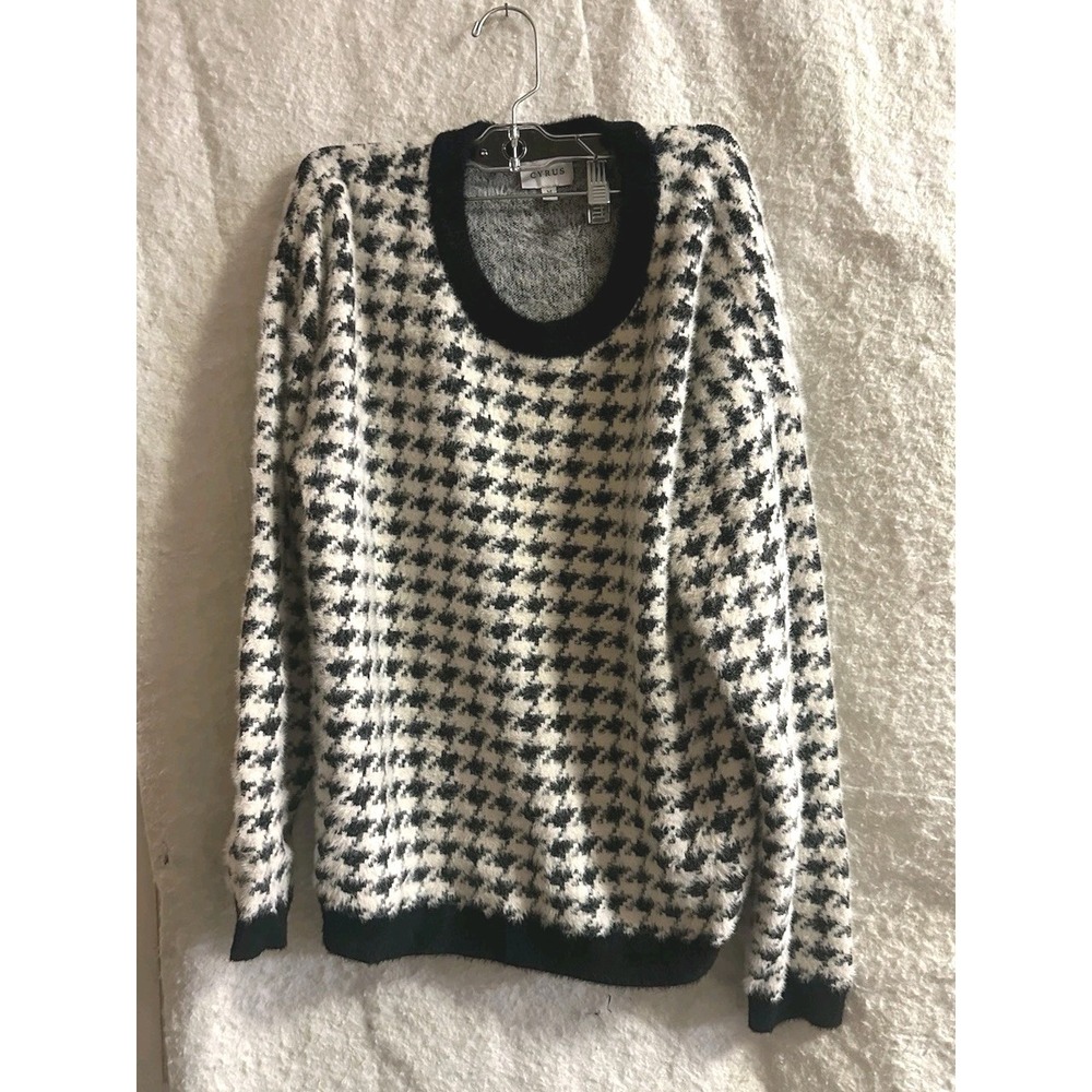 Cyrus Black White Neat Design Knit Pullover Sweater Crew Neck Long Sleeve M Soft